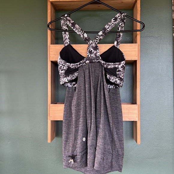 Lululemon top with built in bra. Size 6. Grey/black floral. - Picture 2 of 8